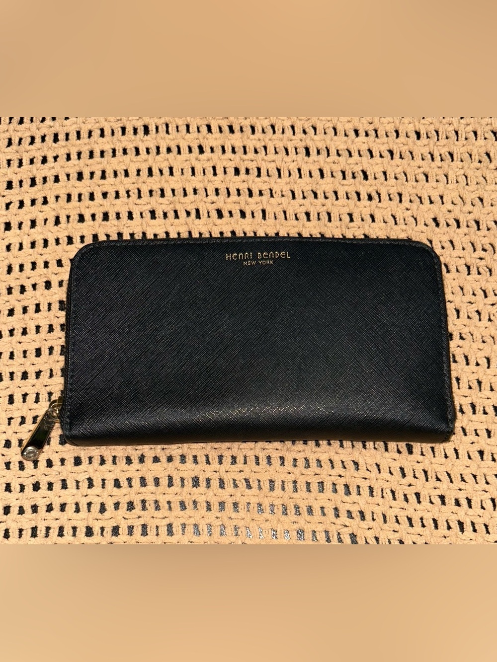 Henri Bendel Wallet - Picture 2 of 12